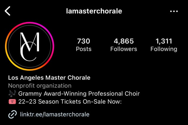 Screenshot of the Los Angeles Master Chorale's Instagram profile, highlighting their bio text that reads, "Grammy Award-winning Professional Choir, 22-23 Season Tickets On-Sale Now"