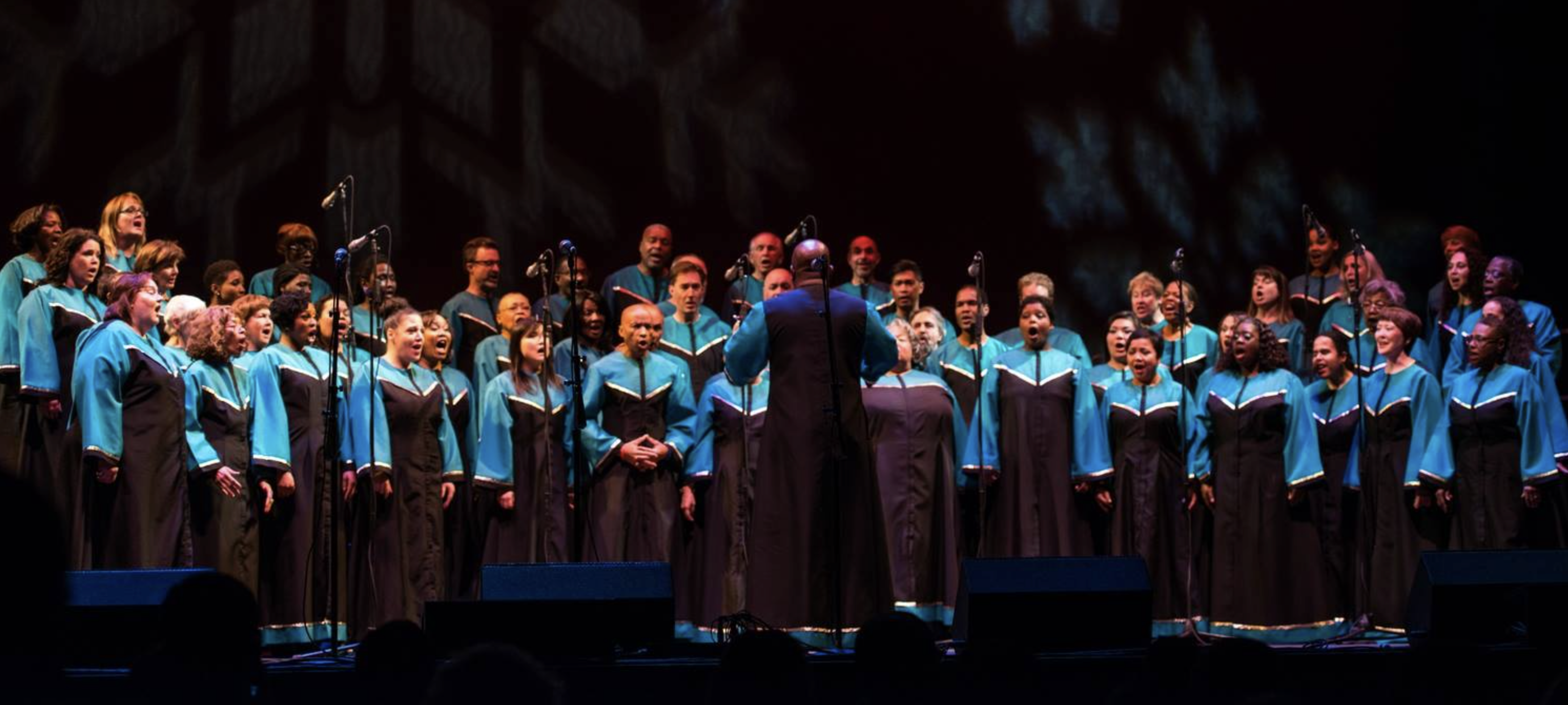 Photo of a Oakland Interfaith Gospel Choir singing